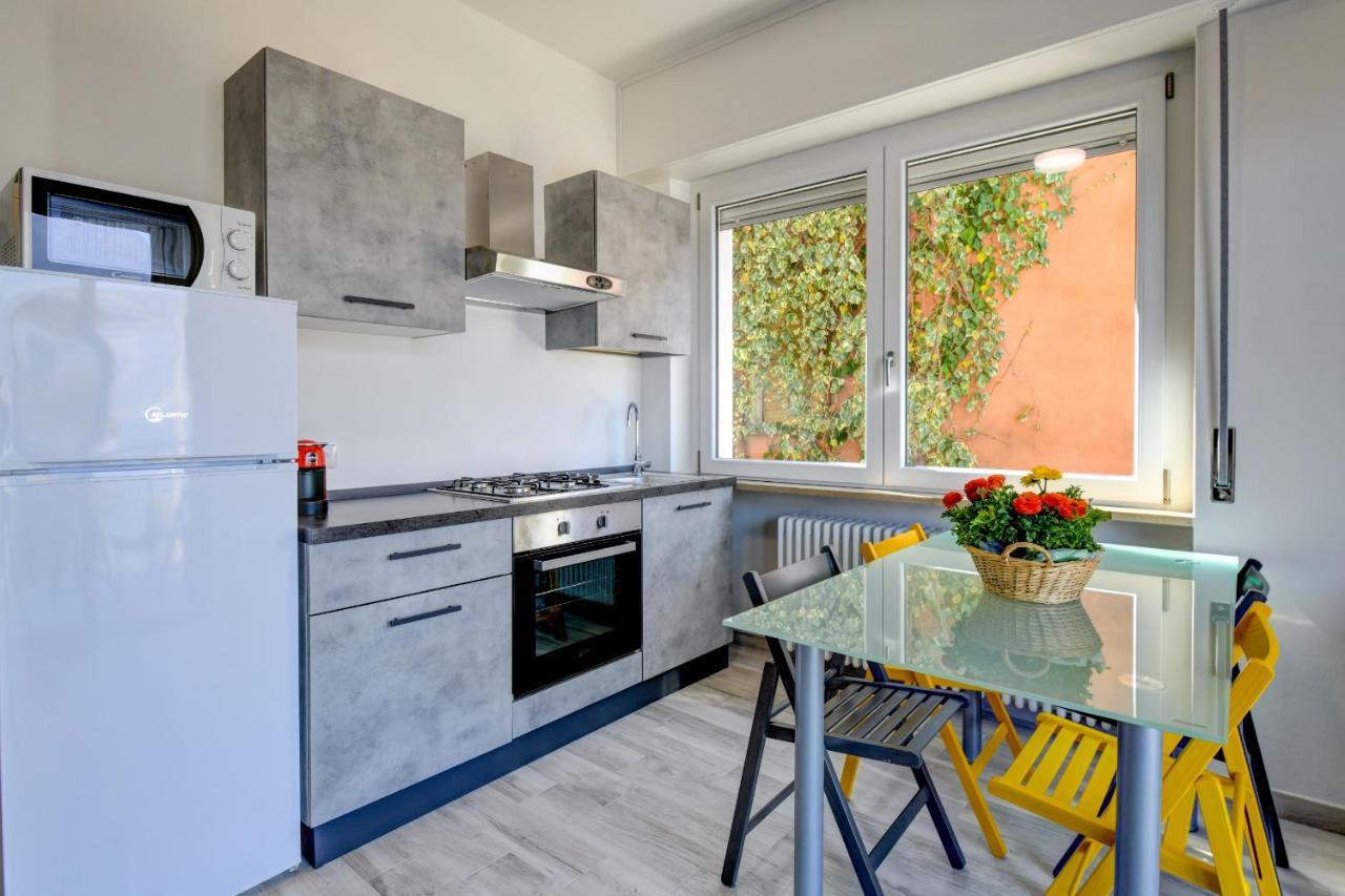 Studio Baldo - Brenzone Holiday Apartments Экстерьер фото